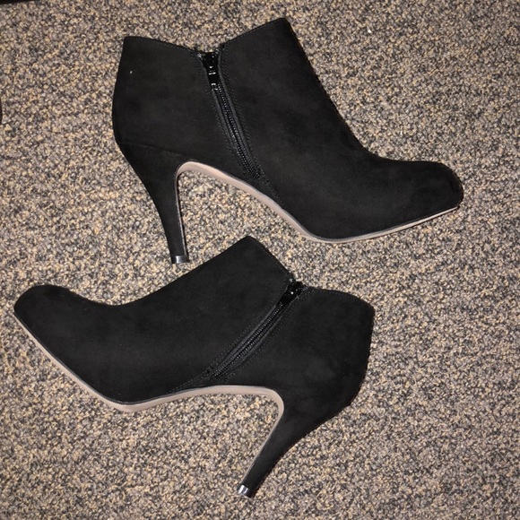 cute black ankle booties